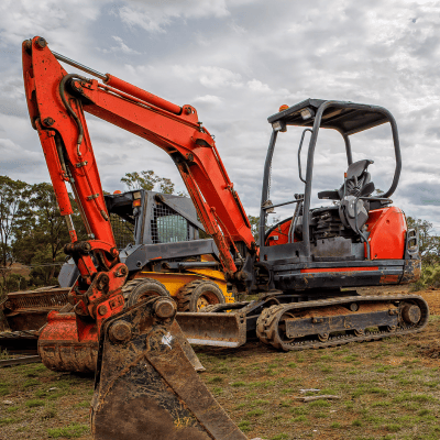 Kubota KX033 compact equipment with OEM-spec replacement tracks – jobsite ready